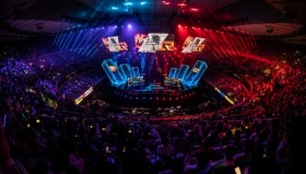 JDG与FPX电竞盛宴：Xiaoxu力挽狂澜，Peyz五杀泪洒赛场